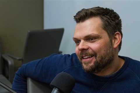Gareth Hughes, Sports Producer With a Human Touch, Dies at 41