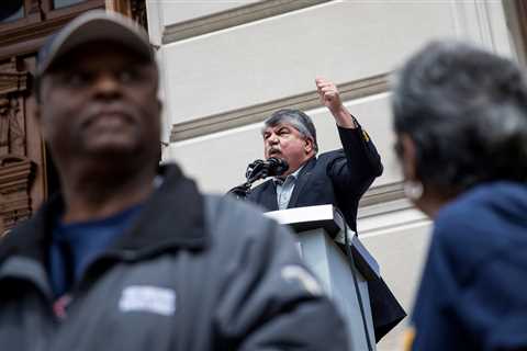 After Trumka’s Death, A.F.L.-C.I.O. Faces a Crossroads