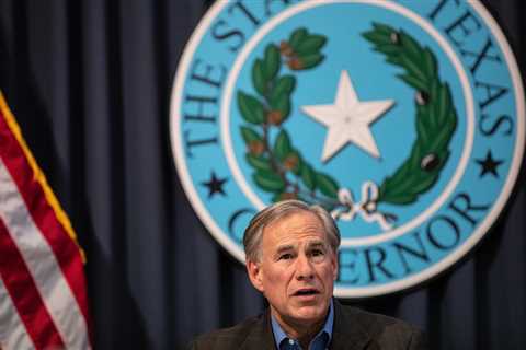 Abbott Criticized for Ban on Covid Mandates as Cases Soar in Texas