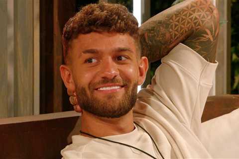 Love Island 2021: Dale Mehmet promises to ‘slide into Faye Winter’s DMs’ as he’s dumped from villa