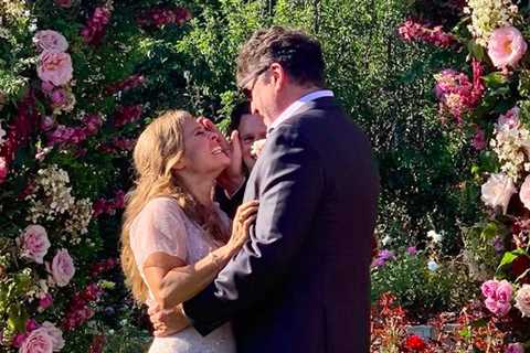 Alfred Molina tears up as he marries Frozen director Jennifer Lee after the death of his wife from..