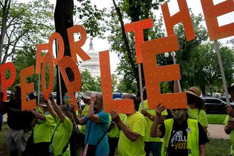 As Congress Recesses, Democratic Successes Do Not Include Voting Rights