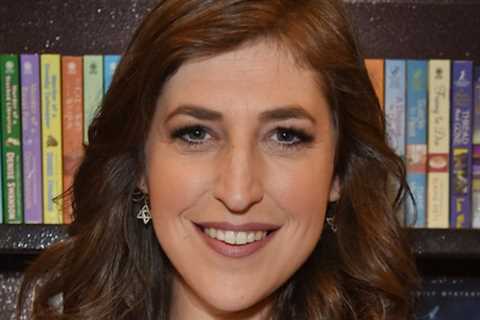 Mayim Bialik, a new Jeopardy host, sets a record for Vaccine Stance (Again).