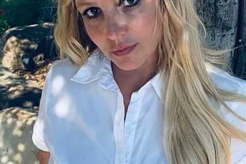 Britney Spears Doesn't Like 'Slimmed Down' Face After Weight Loss, Was 'Happier' Heavier