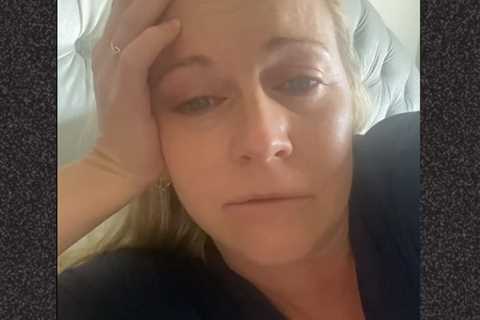 Melissa Joan Hart Tests Positive for Covid: 'It's Bad ... It's Hard to Breathe'