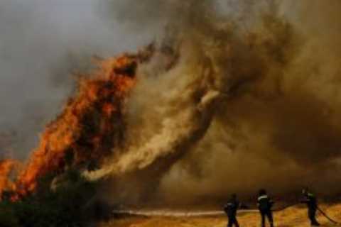 Wildfires spread in Med region as UN issues severe climate warning