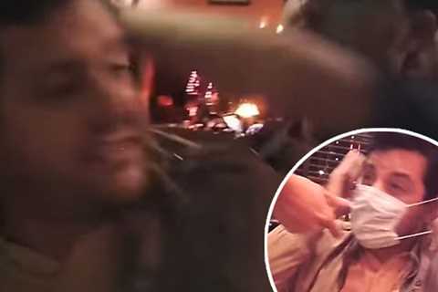 California Anti-Vax Restaurant Tosses Out Customer For Not Not Wearing Mask