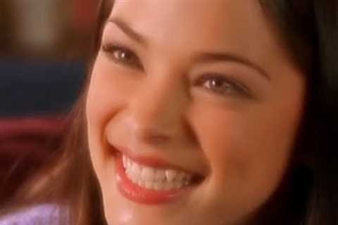 This is what Lana from Smallville looks like today