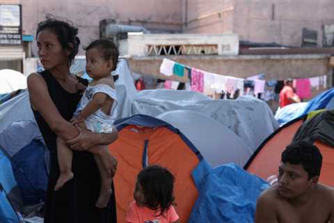 Supreme Court Allows Revival Of Trump-Era Remain in Mexico’ Asylum Policy
