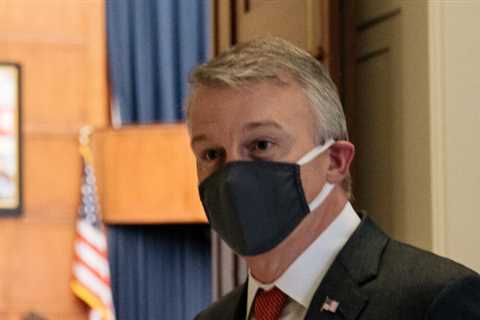 A U.S. scientist resolved his federal whistle-blower complaint about Covid treatments.