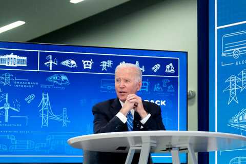 Biden Enters Sprint for Economic Agenda, Needing a Win