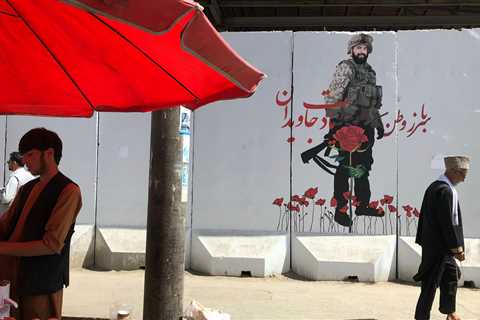 A Journey through Kabul on the Day of the Fall