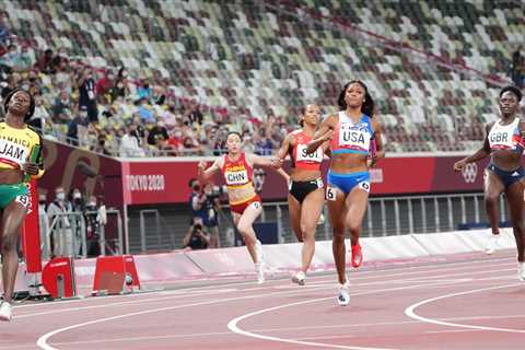 Jamaica easily wins the women's 4x100 meter relay, while Italy shocks the men's field.