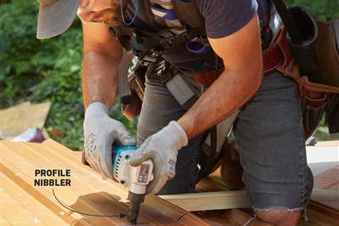 How to cut metal roofing