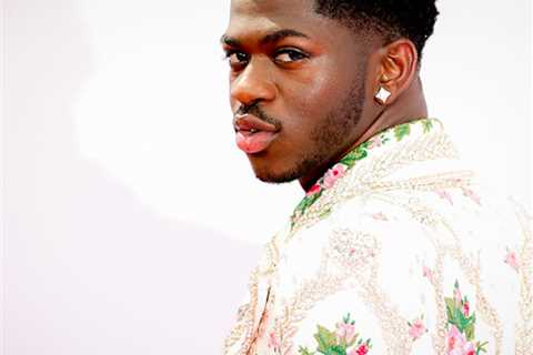 Lil Nas X Hilariously Claps Back at Trolls All Worked Up Over His 'Baby Bump' Photos