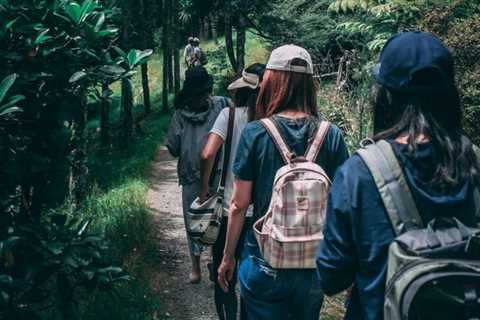 8 Things You Need to Know Before Going on a Trip with College Friends