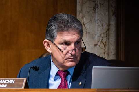 Manchin's Bipartisan Ultimatum Turns into a Democratic Stumbling Block