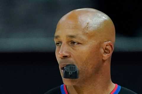 Basketball Referees: Agreeing to a Vaccine Mandat Was 'Not That Hard'