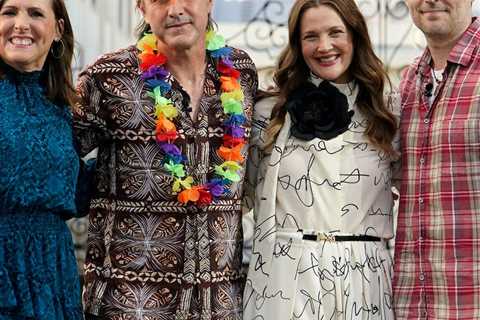 Drew Barrymore Hosts Epic Never Been Kissed Reunion -- And It Was Totally Rufus