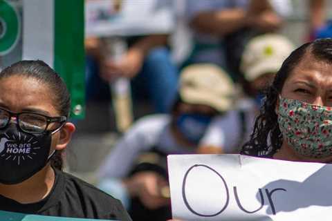 Congress calls for citizenship for "documented Dreamers."