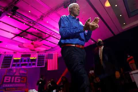Julius Erving Praised an Unheralded Star as a Central Piece of the ABA-NBA Merger: ‘Mel Was the..
