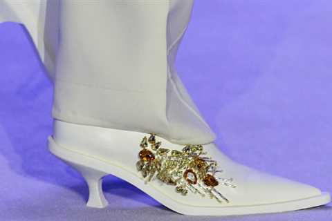 The Shoe Brooch