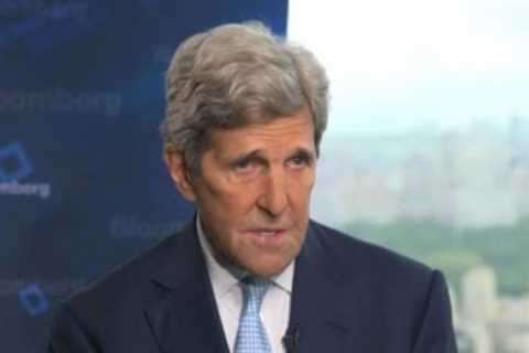 John Kerry Says China Must Act Quicker to Combat Climate Change