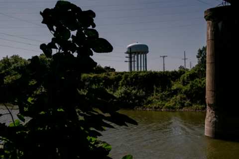 Senate passes $35 billion water bill, but bigger infrastructure fights loom