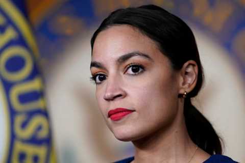 Ocasio Cortez apologizes for her "present" vote on Iron Dome funding.