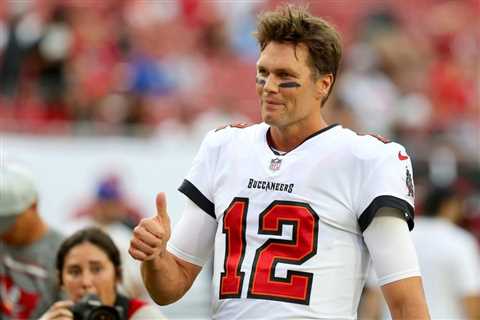 Tom Brady Hilariously Threatens to Put Father in Nursing Home ‘Against His Will’ if He Doesn’t..