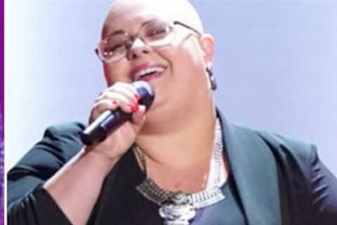 The Voice Fifth Judge: Ariana Grande tells Kelly Clarkson Shut Up. She uses the Final Block