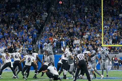 It's up, and it's... good? : Why teams don't try more long field goals