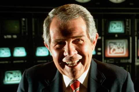 Pat Robertson ends his long run as host of "The 700 Club"