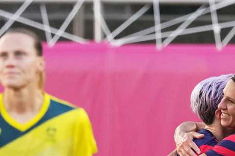 GOAL! Rapinoe wins her second.
