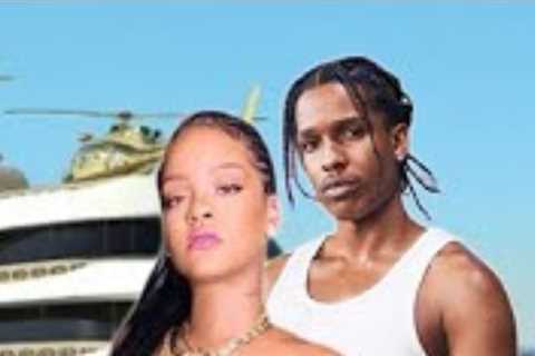  Rihanna Net Worth 