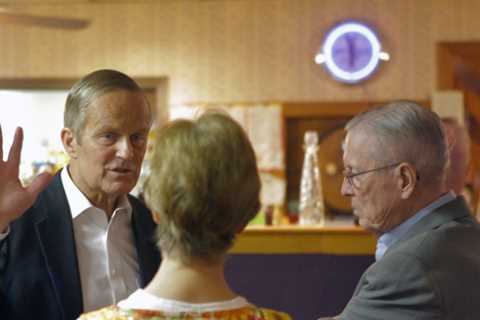 Todd Akin, whose Senate Bid was dissolved after a rape remark, dies at 74