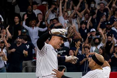 Yankees secure Wild Card in 'Crazy Wild Tough Year'