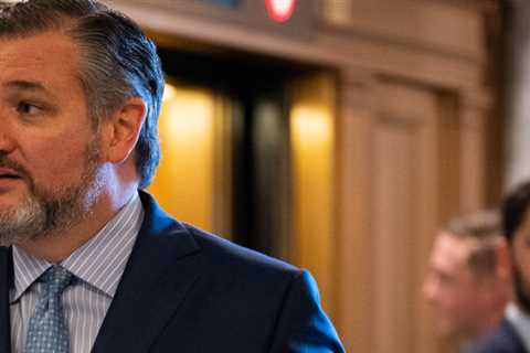 Supreme Court to Listen to Ted Cruz's Campaign Finance Challenge