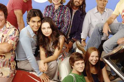 Netflix Greenlights That '70s Show Spinoff Set In the '90s -- See Who's Returning!