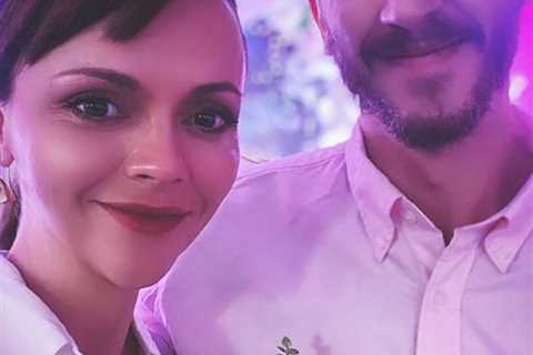 Christina Ricci and Mark Hampton Are Newlyweds Just Two Months After Revealing Pregnancy