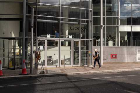 A Global Deal Aimed at Ending Tax Havens Gains Momentum