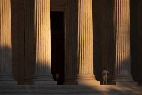 Supreme Court Justices Make Surprising Offer in Torture Case