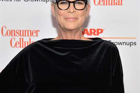 Jamie Lee Curtis Slams the Term 'Anti-Aging,' Explains Why She 'Hated' Getting Plastic Surgery