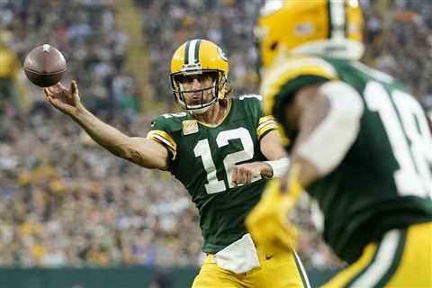 Aaron Rodgers Can Thank the Houston Texans for Making His Road to Another Super Bowl That Much More ..