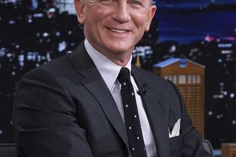 Why Daniel Craig Prefers Going to Gay Bars