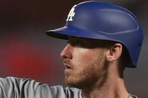The Dodgers defeat the Giants in Battle of Rivals to reach the N.L.C.S.