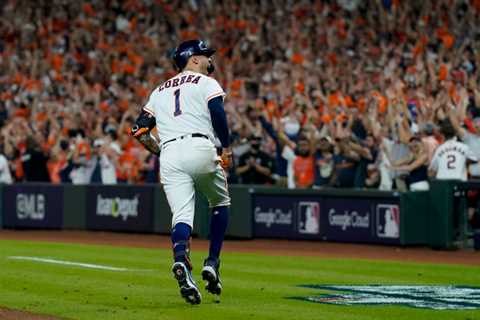 Houston's Shortstop was Right on Time with Go-Ahead Homer