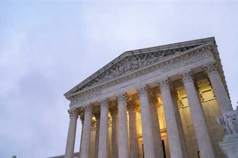 Biden Panel Open to Term Limits, But Wary of Expanding Supreme Court