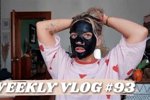 WEEKLY VLOG #93 | PMS, CHEESECAKE &amp; A SLOW WEEK! FT. YOPPIE | AD  EmmasRectangle