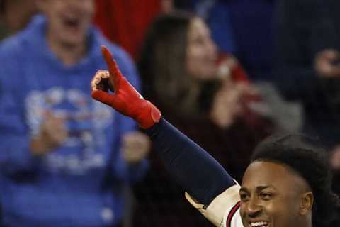 Atlanta Gains Early Advantage Over Dodgers with Walk-Off Win